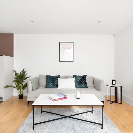 King'S Cross - 2Br With Terrace - Cityapartmentstay London Eksteriør bilde