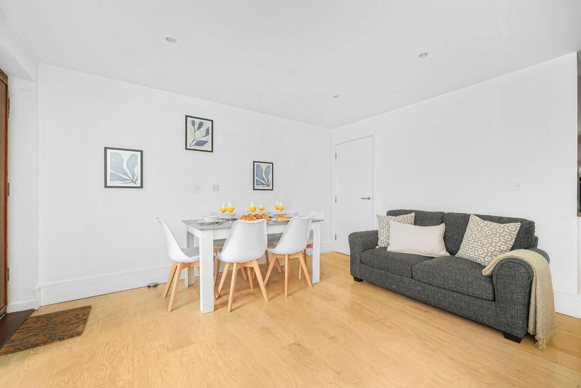 King'S Cross - 2Br With Terrace - Cityapartmentstay London Eksteriør bilde