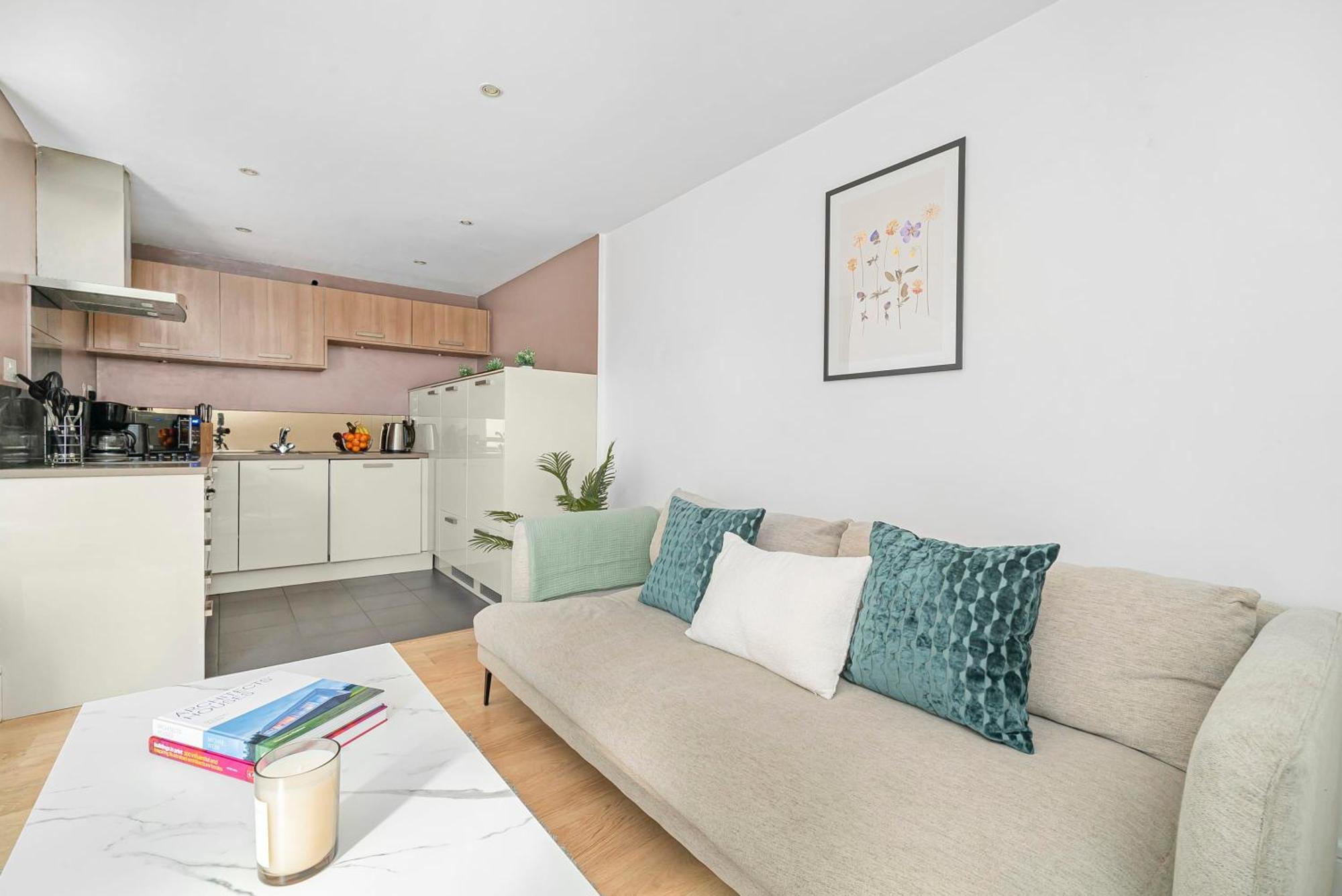 King'S Cross - 2Br With Terrace - Cityapartmentstay London Eksteriør bilde